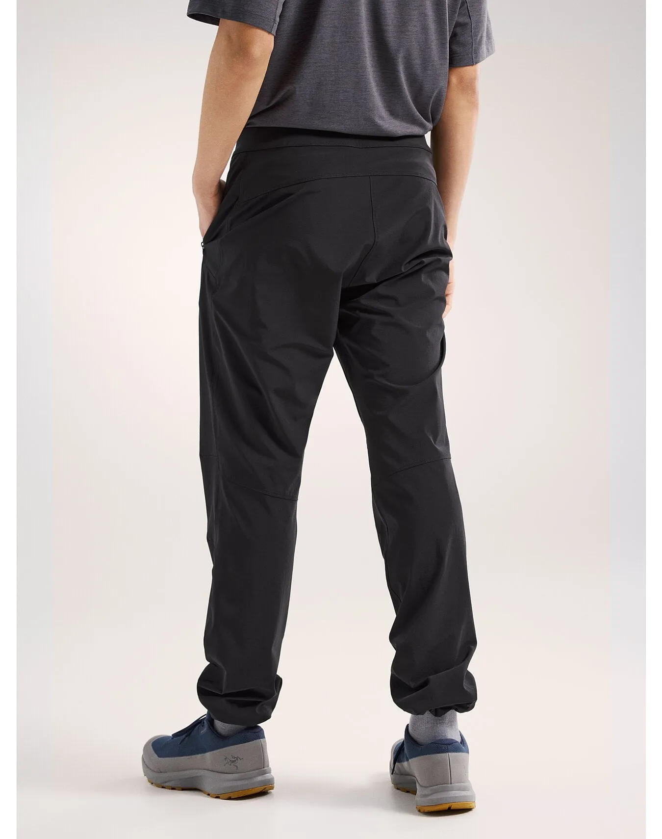 Men's Gamma Lightweight Pants (Past Season)
