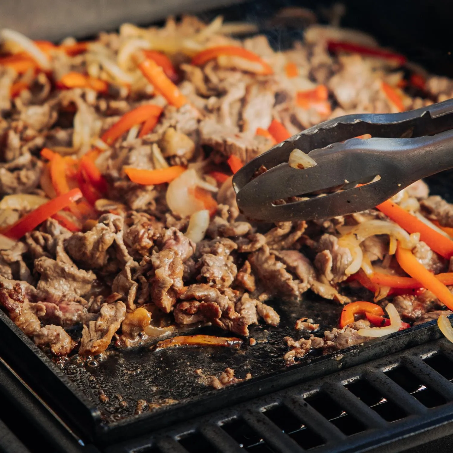 Weber:  Weber Crafted Flat Top - Cooking